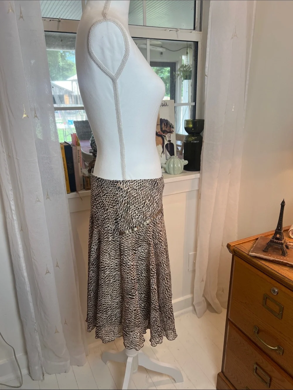 Byer California Y2K  Brown Patterned Circle Skirt size medium.